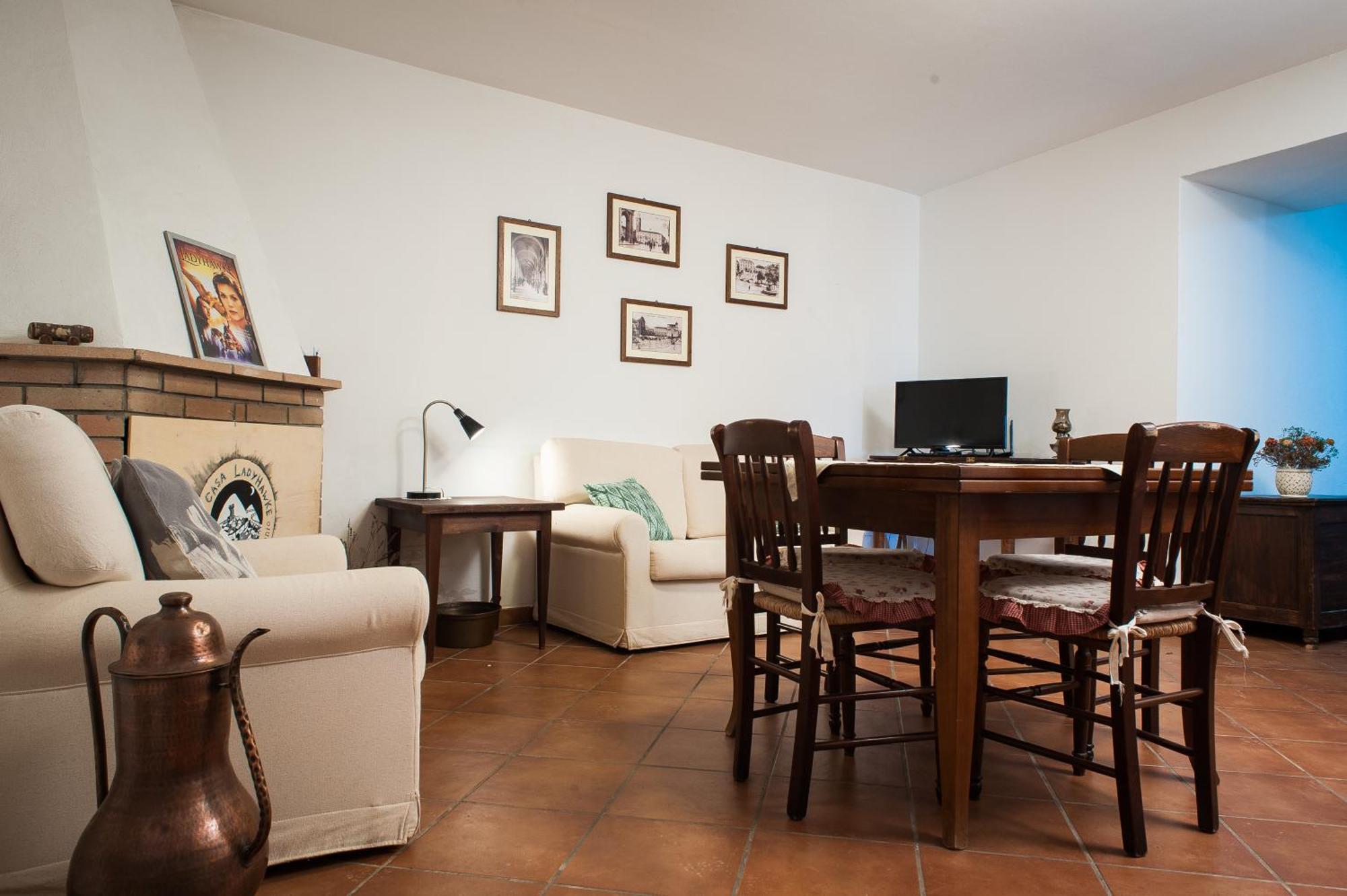 Casa Ladyhawke Apartment Santo Stefano Di Sessanio Exterior foto